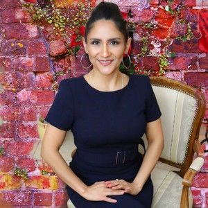 Meet your Posher, Cristina